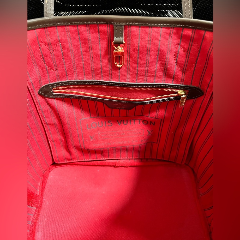 Source Unknown Brown Checkered Tote with Red Interior - Picture 3 of 11